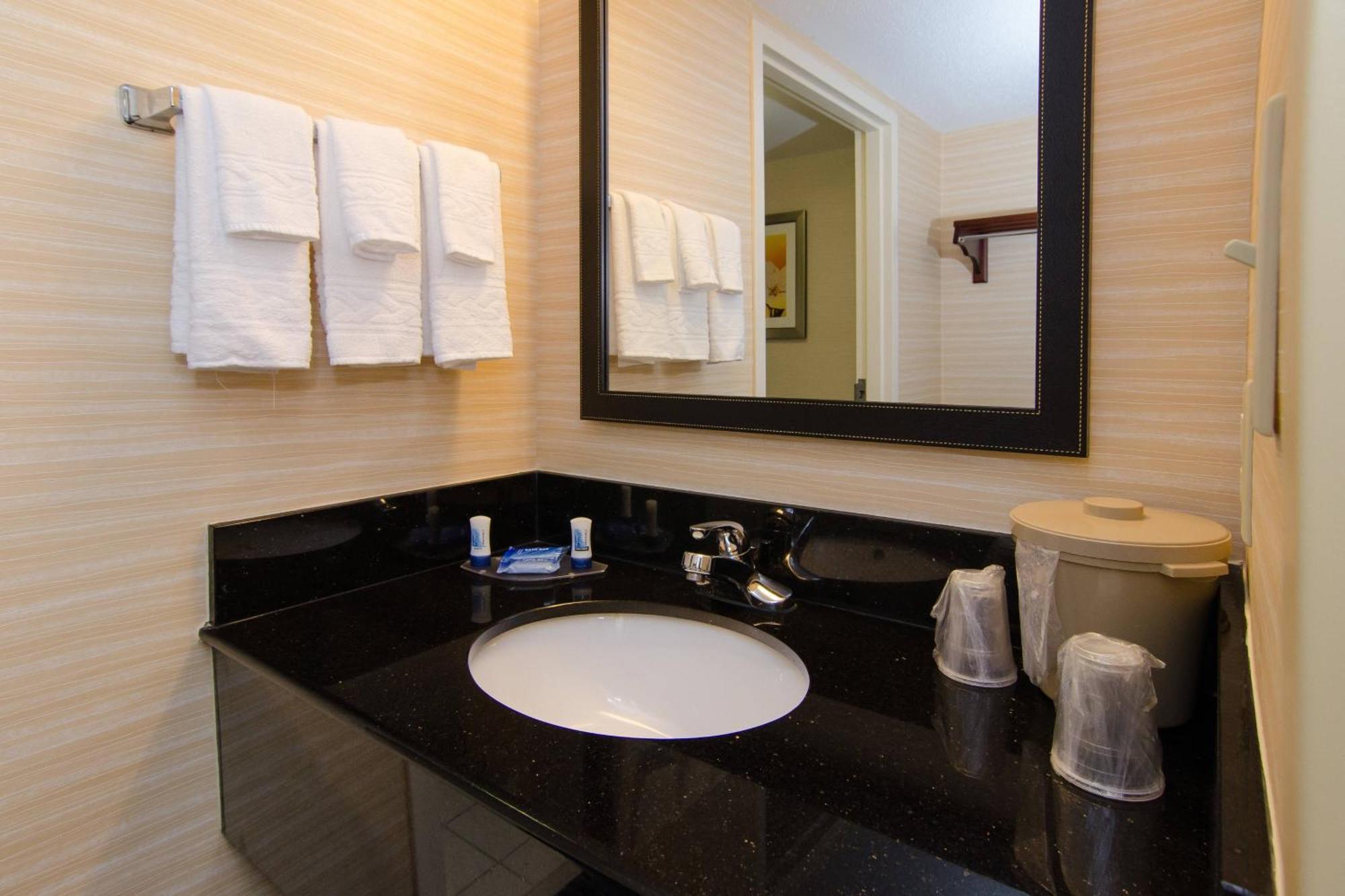 Fairfield Inn הארטסוויל מראה חיצוני תמונה